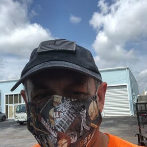 Meet your Posher, Luis